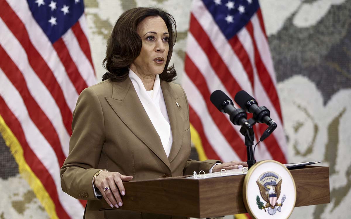 Kamala Harris señala que EU no permitirá la ‘reubicación forzosa’ de palestinos
