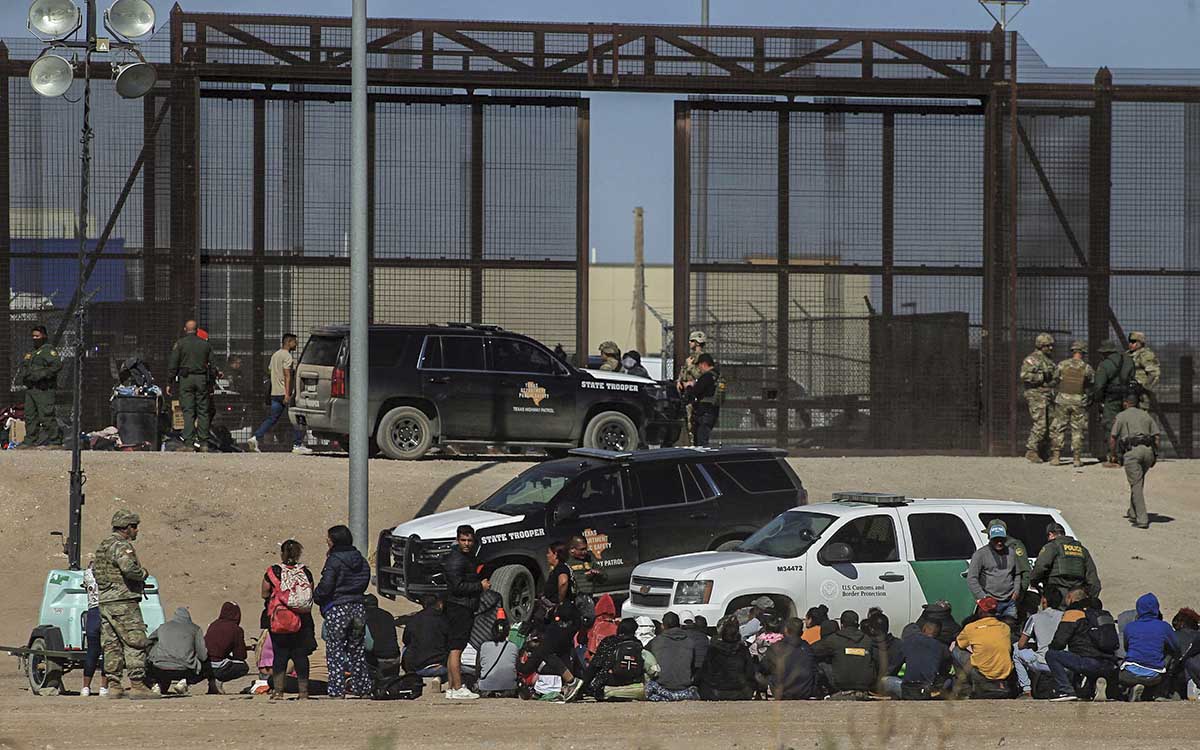 La Casa Blanca asegura que nueva ley de Texas 'deshumaniza' a los migrantes