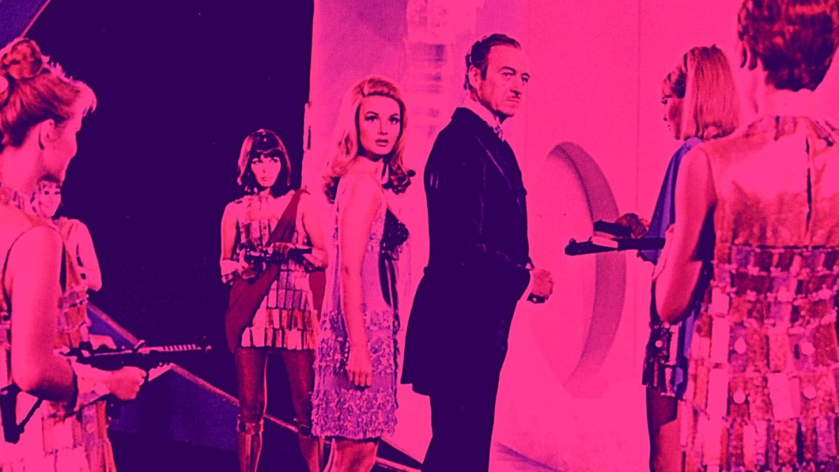 La mejor parodia de James Bond ocurrió hace 56 años (y es una película oficial de 007)