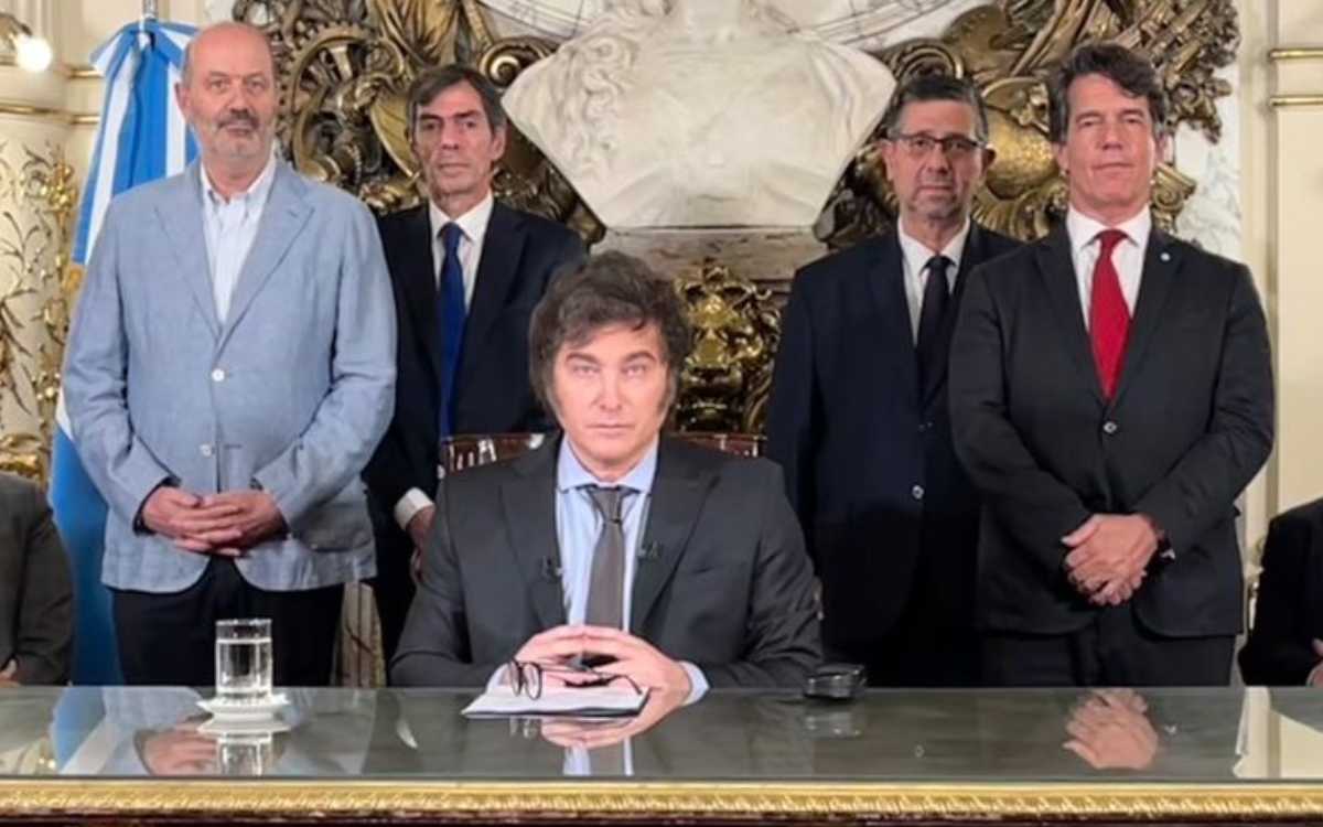 Milei plantea ‘super decreto’: 300 acciones de desregulación y privatización