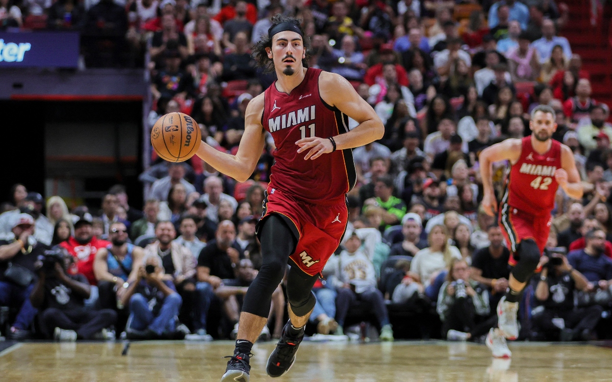 NBA: Mexicano Jaime Jáquez Jr. salva la Navidad del Heat de Miami | Video