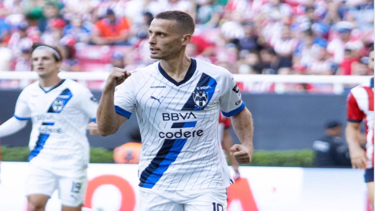 Sergio Canales podrá jugar con Rayados tras no proceder sanción