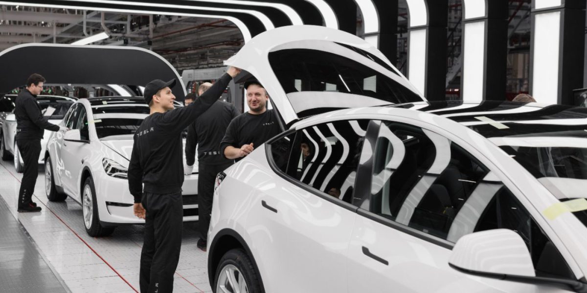 Tesla no ha terminado con los recortes de precios, y se planean más en el "corto plazo"