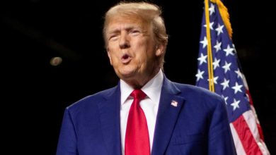 Trump no es elegible para la Presidencia, dicta la Corte Suprema de Colorado