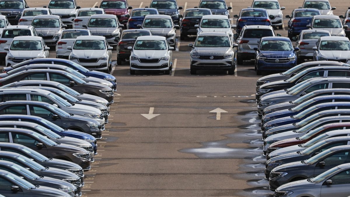 Venta de autos ligeros alcanza máximo en casi 4 años: Inegi