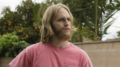 "¡Comencemos la revolución!": Wyatt Russell sueña con la tercera temporada de Lodge 49 después de la cancelación de AMC