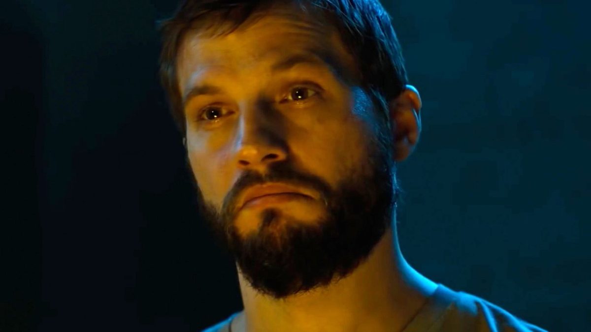 Actualización de Blumhouse: el tráiler de Red Band canta los sangrientos elogios de la película