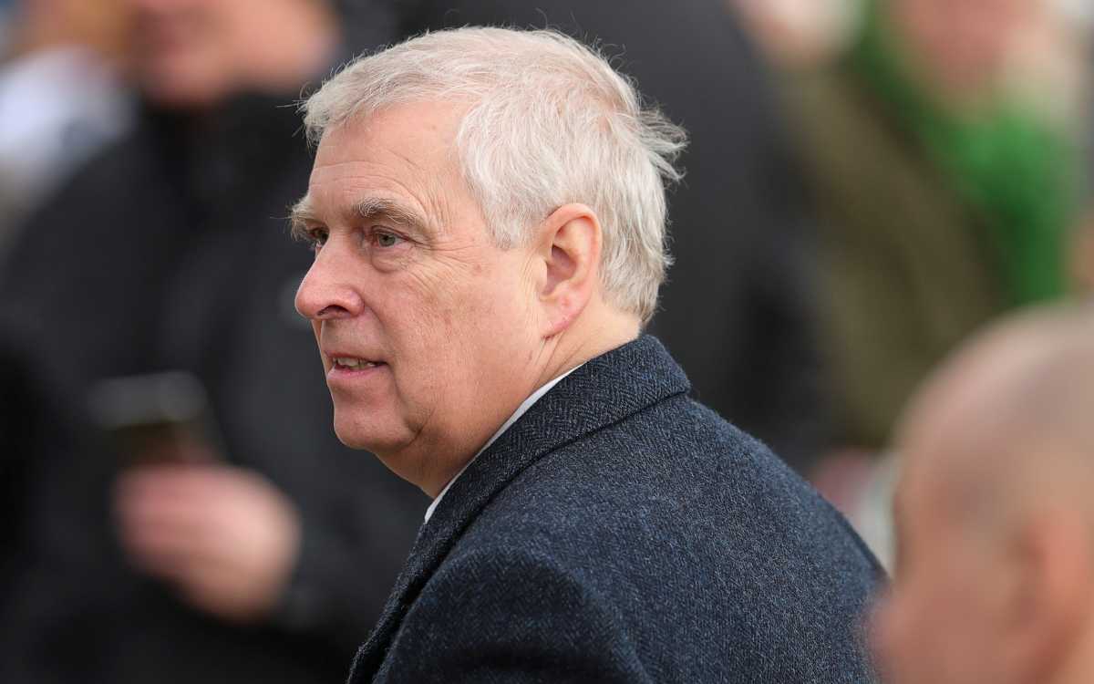 Acusadora de Epstein testificó que el príncipe Andrés la manoseó, según documentos