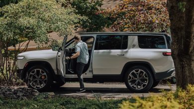 Cómo funcionan las entradas y salidas espaciosas para los vehículos eléctricos Rivian