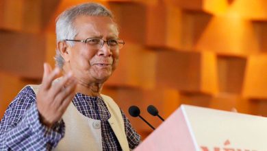 Dan seis meses de prisión a Muhammad Yunus, Premio Nobel de la Paz 2006