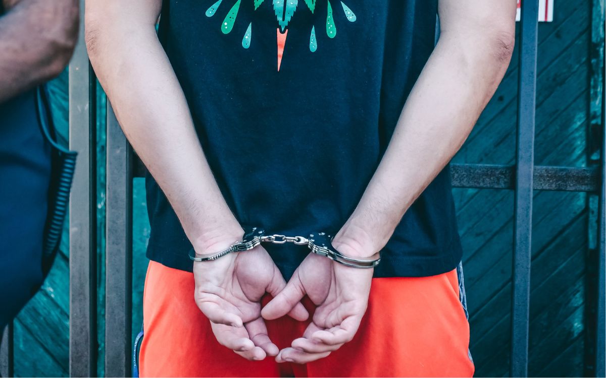 Detienen a seis presuntos extorsionadores del Cártel de Sinaloa; cinco son menores de edad