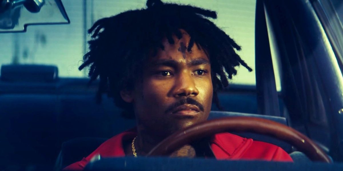 Donald Glover y la estrella de Stranger Things se transforman completamente en 21 Savage en el tráiler de American Dream