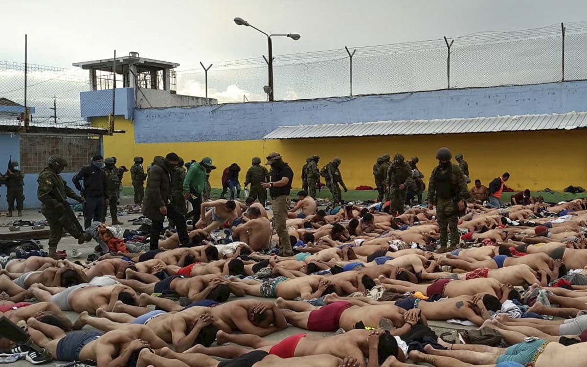 Ecuador sofoca los motines en las cárceles y libera a los más de 150 rehenes