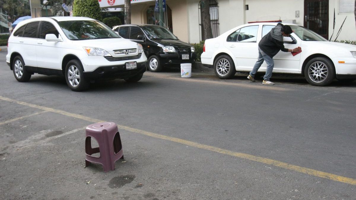 En estas colonias de la CDMX quitarán a los franeleros