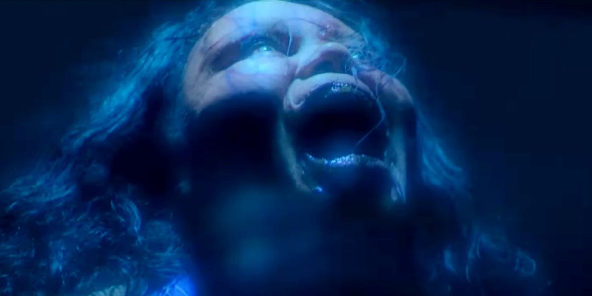 Exorcist: Deceiver enfrenta grandes reveses mientras la secuela de terror pierde director y fecha de lanzamiento