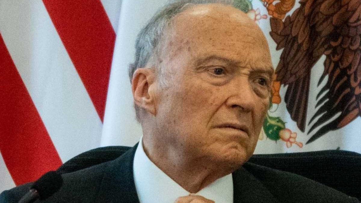 FGR carga contra jueces, medios y abogados por liberación de ocho militares