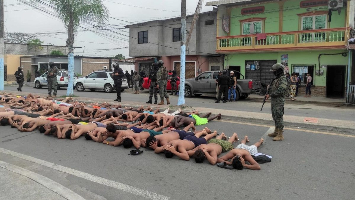 Fuerzas Armadas en Ecuador han ejecutado casi 50 mil operativos anti-crimen en 19 días