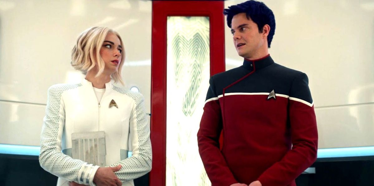 Jonathan Frakes elogia al talentoso elenco de Strange New Worlds por el éxito del episodio cruzado