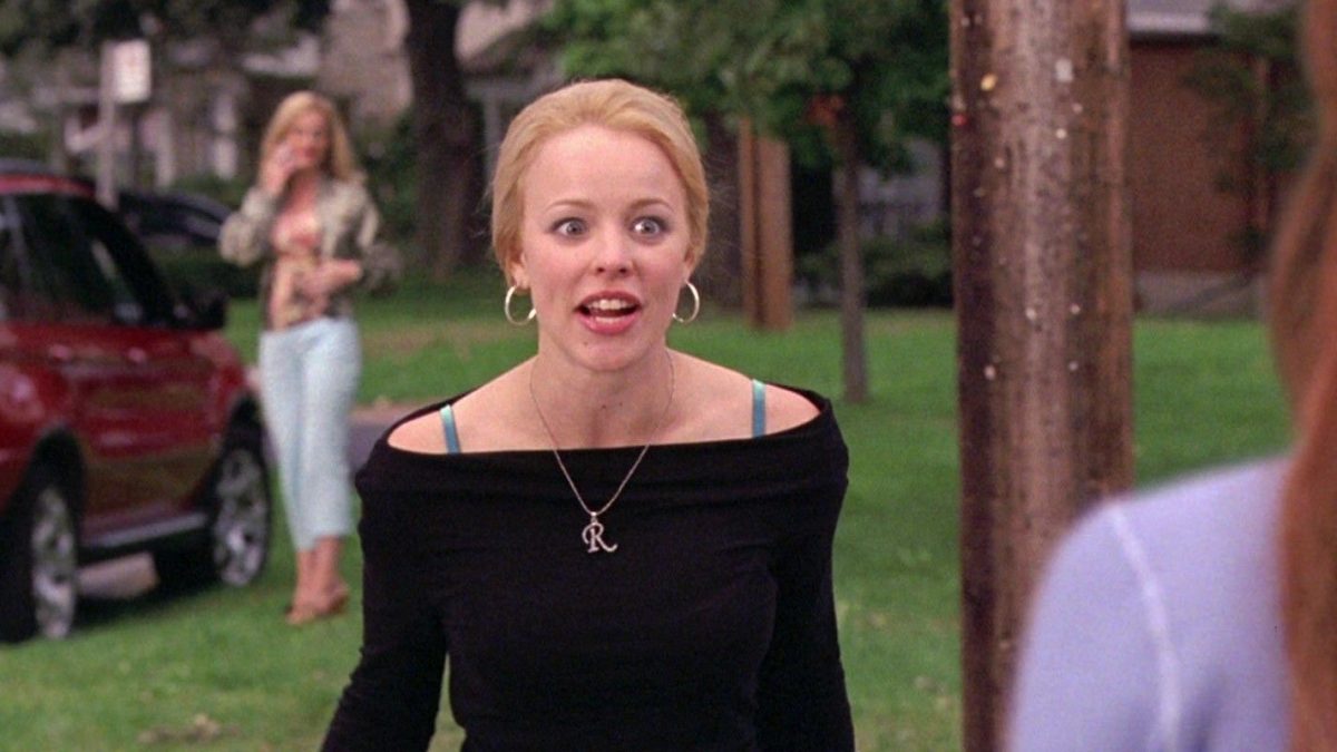 La icónica escena del autobús Regina de Mean Girls recreada asombrosamente por Perfect Doll Company en un vídeo animado