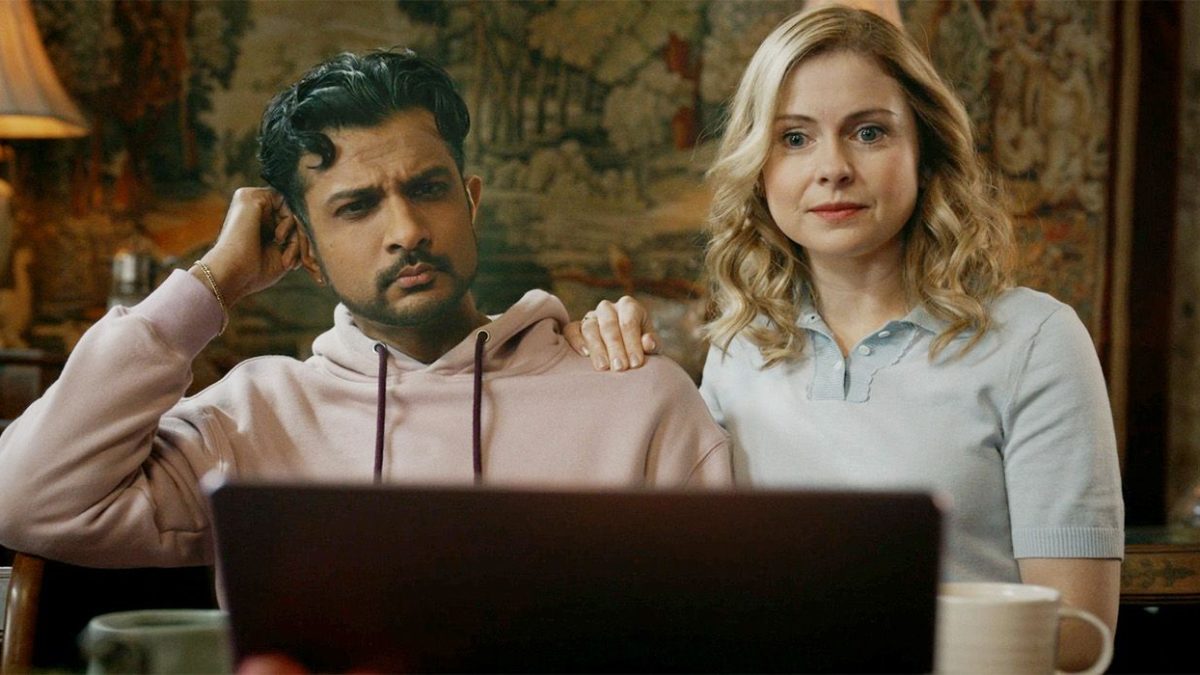 La nueva actualización de la historia de la temporada 3 de Ghosts continúa con Major Mystery y el Cliffhanger de la temporada 2