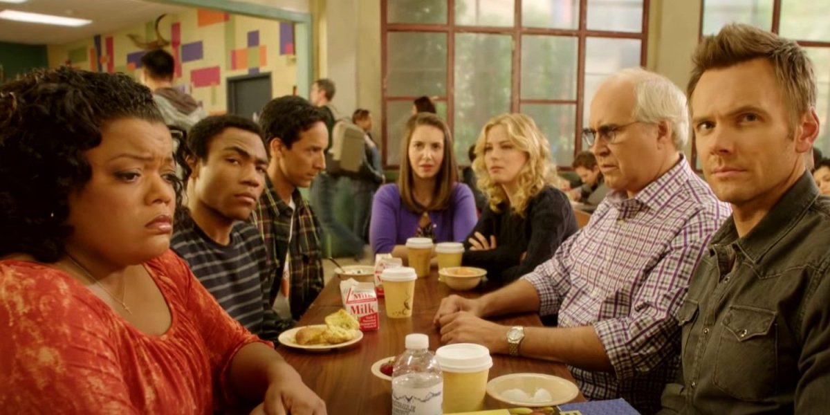 Las estrellas de la comunidad se reúnen (y otra envía su amor) en medio de la espera de la película Peacock