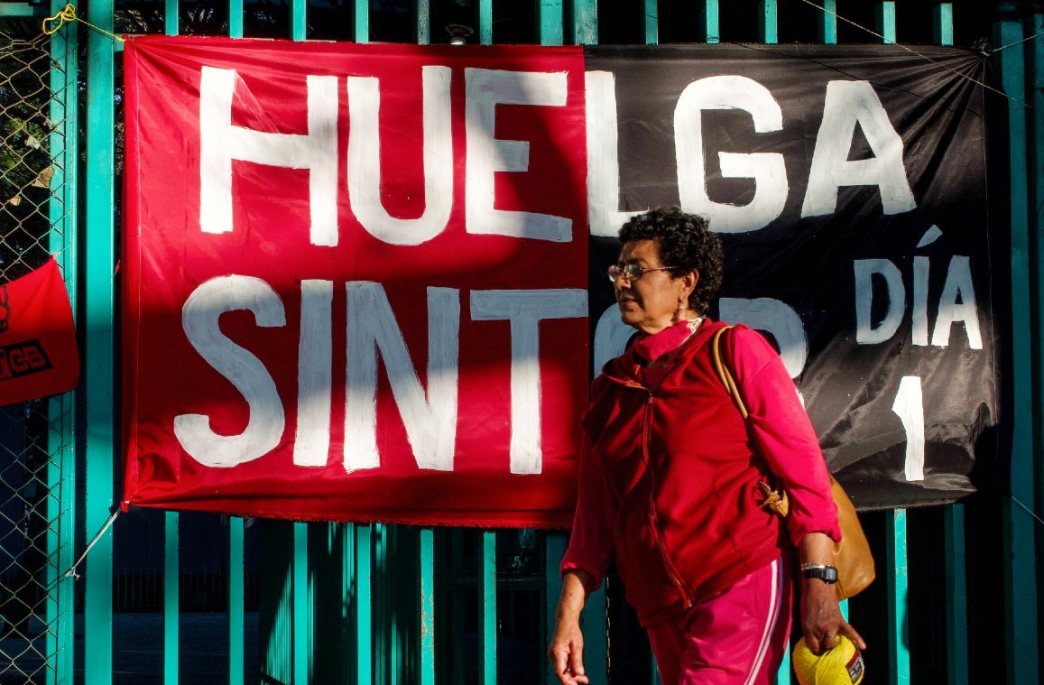 Levantan huelga en el Colegio de Bachilleres; 100 mil alumnos regresan a clases