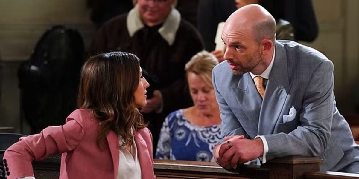 Lo que hace que Night Court sea un reinicio exitoso poco común, explicado por la estrella invitada