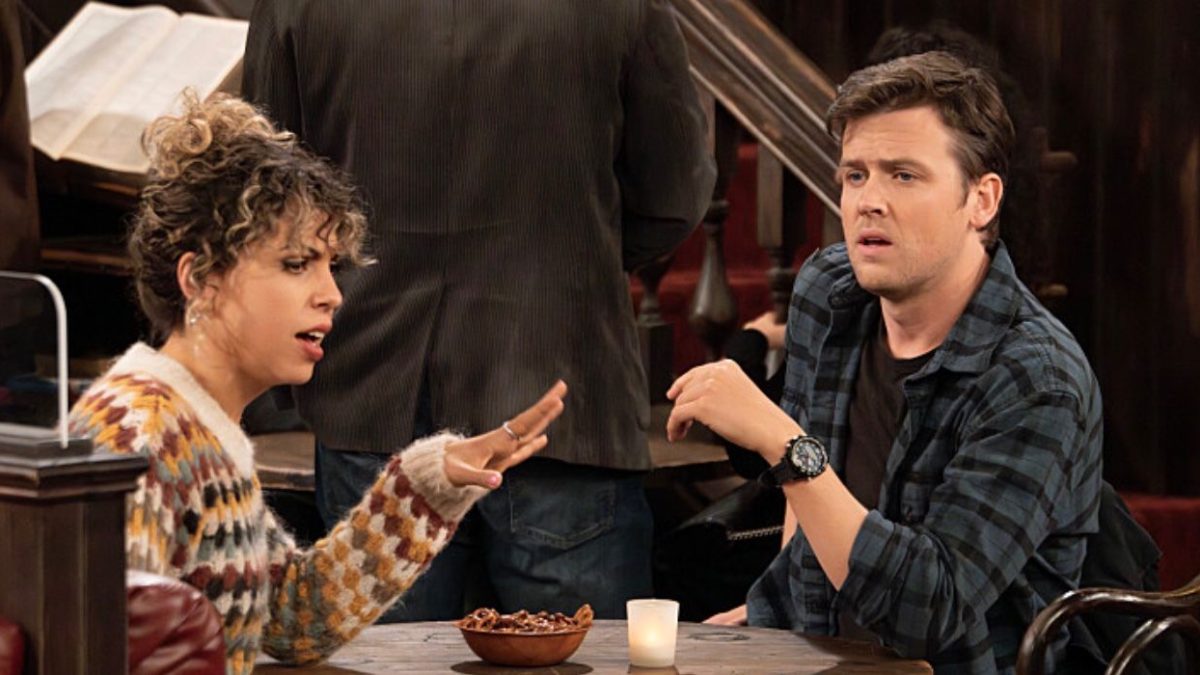 Los productores de reinicio de Frasier comentan sobre si Eve y Freddy alguna vez serán pareja