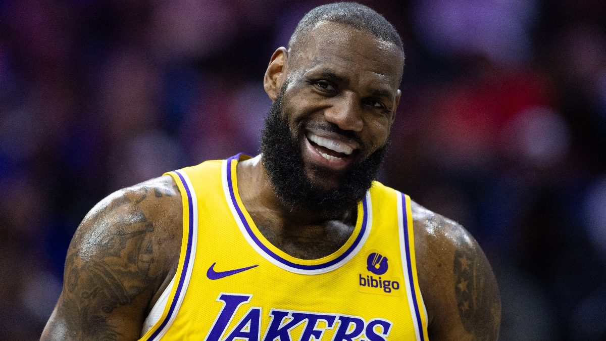 NBA: James y Antetokounmpo, líderes en la votación para el All Star