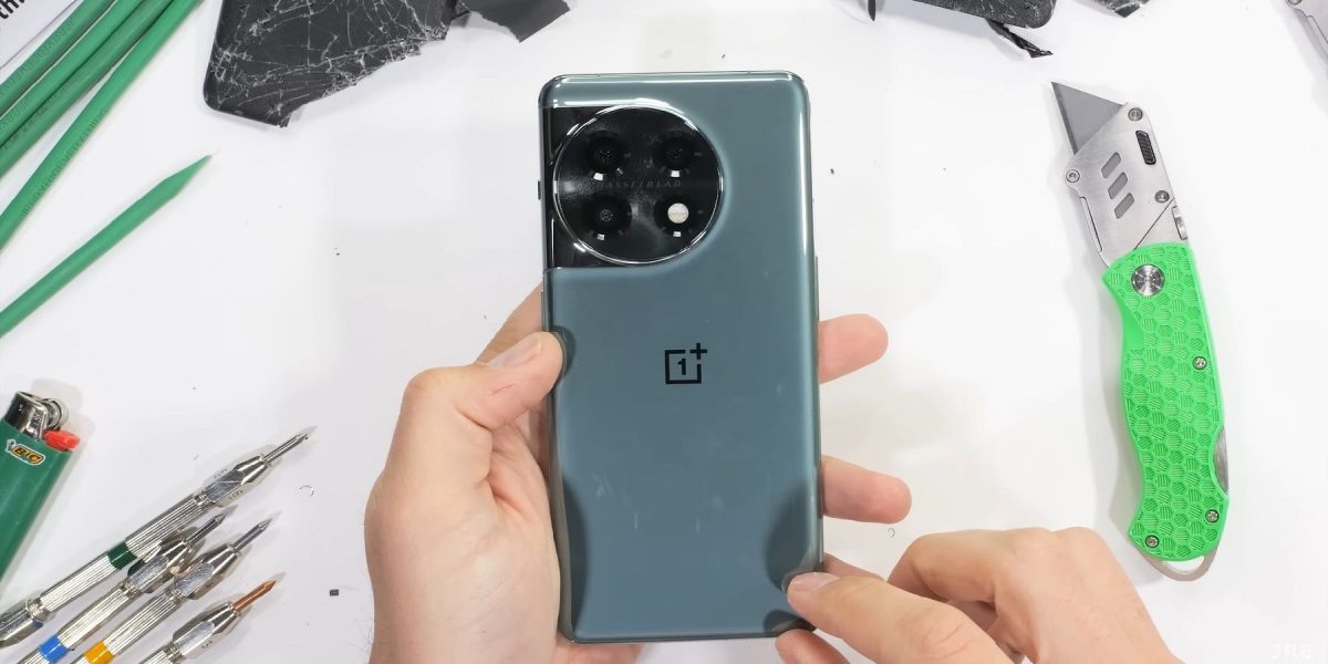 OnePlus 11 apenas sobrevive a la prueba de durabilidad: este es el motivo