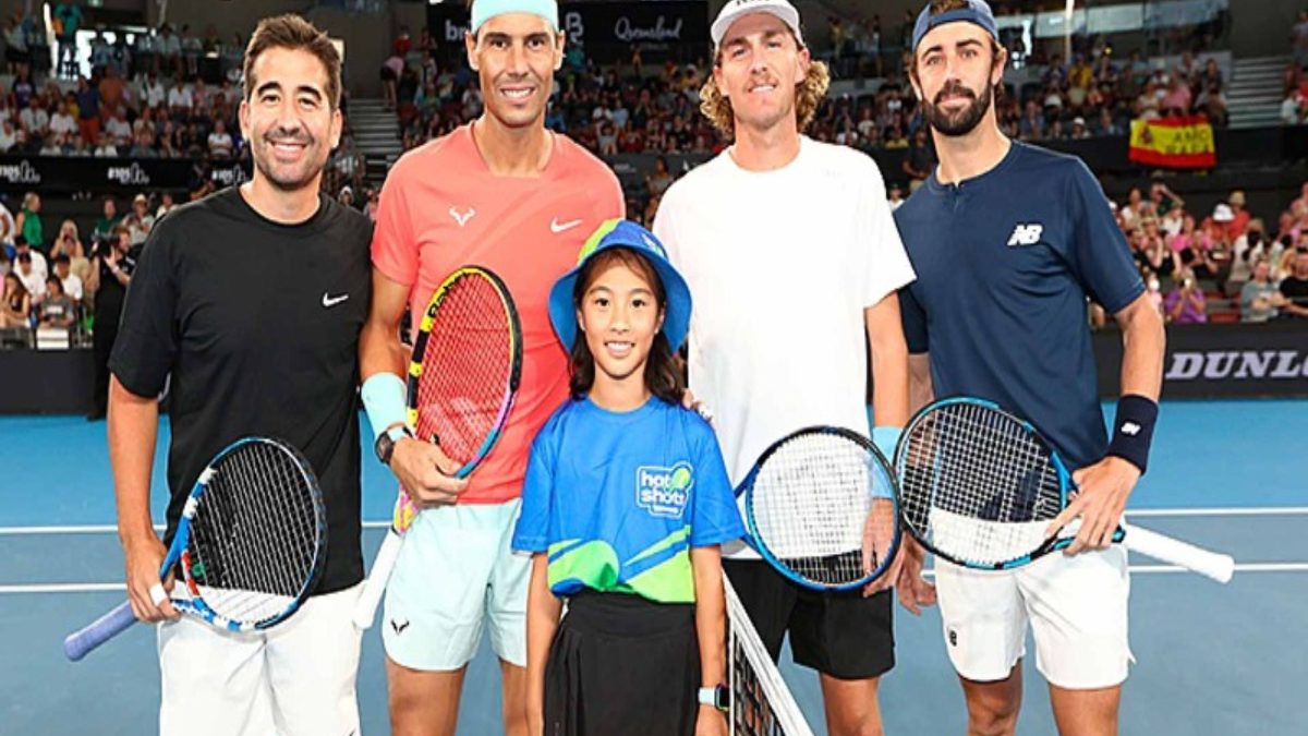 Rafael Nadal reaparece con sonrisas y, derrota, en dobles | Video