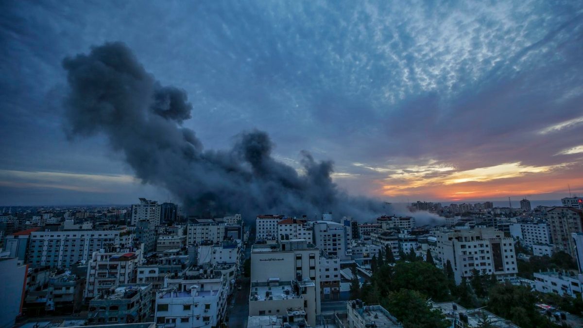 Unos 125 muertos y más de 300 heridos por ataques israelíes en Gaza en últimas 24 horas