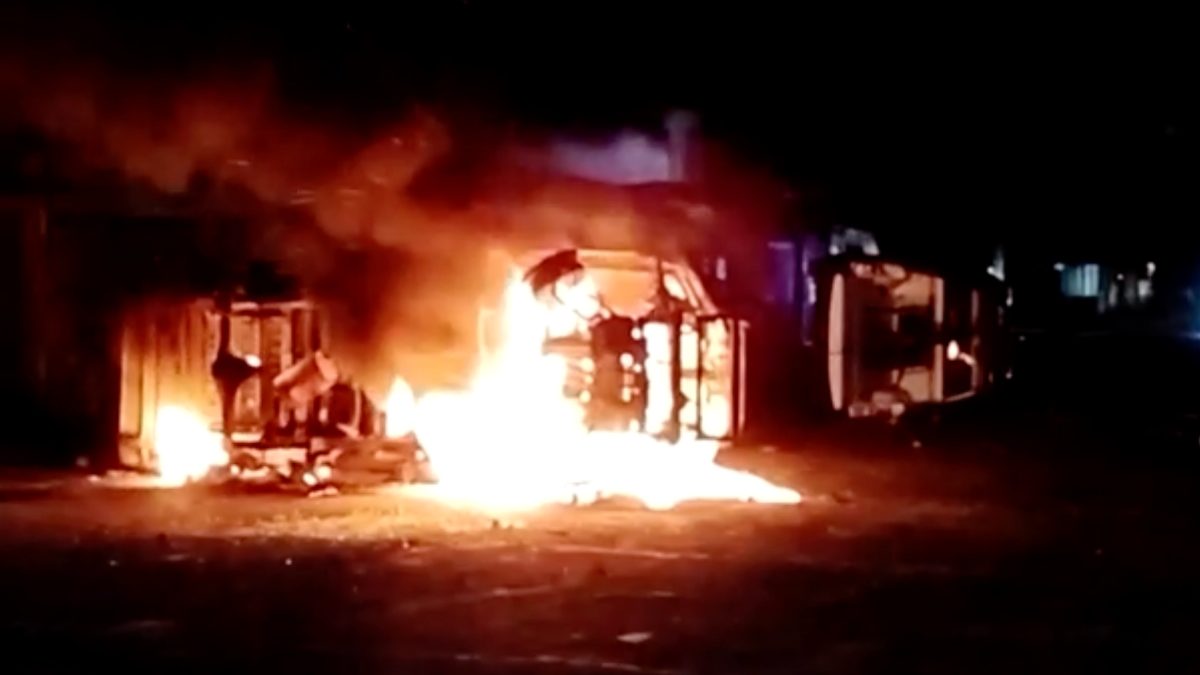 Videos | Queman palacio municipal en Lerdo de Tejada, Veracruz, tras muerte de joven