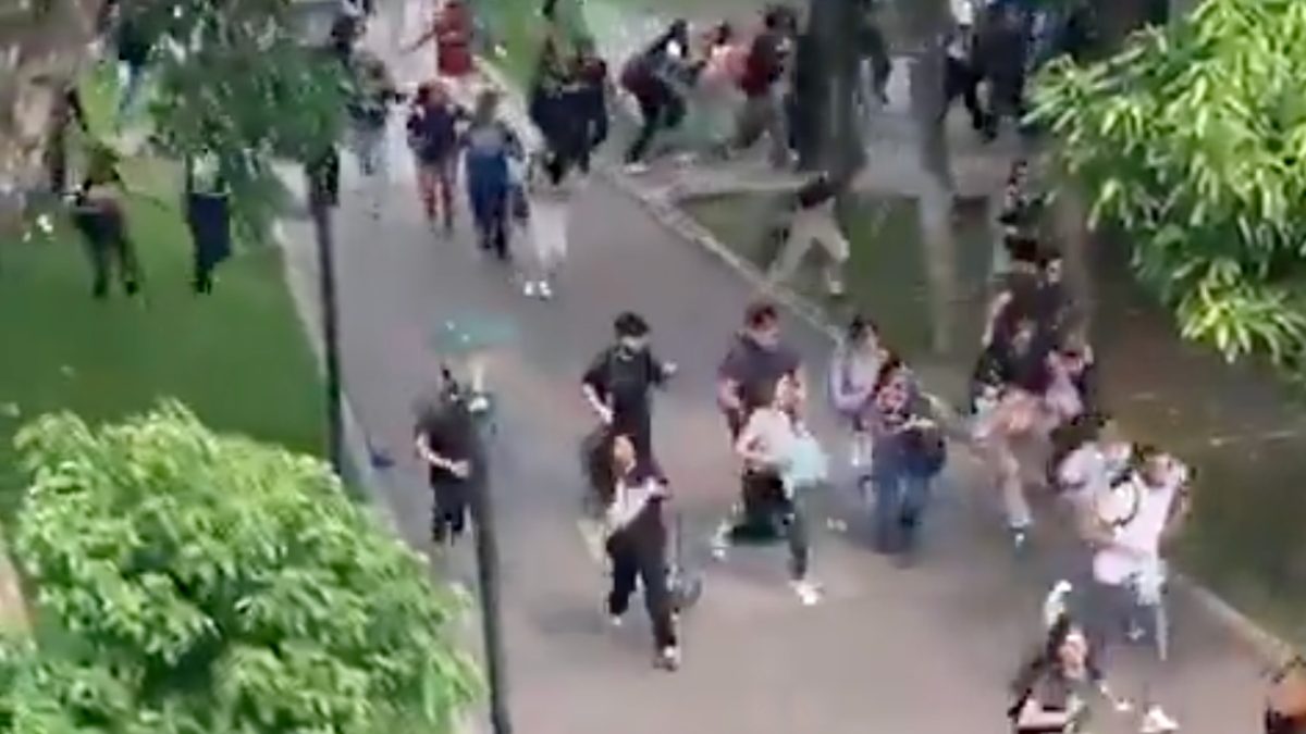 Videos | Universidad de Guayaquil suspende clases tras ingreso de hombres armados