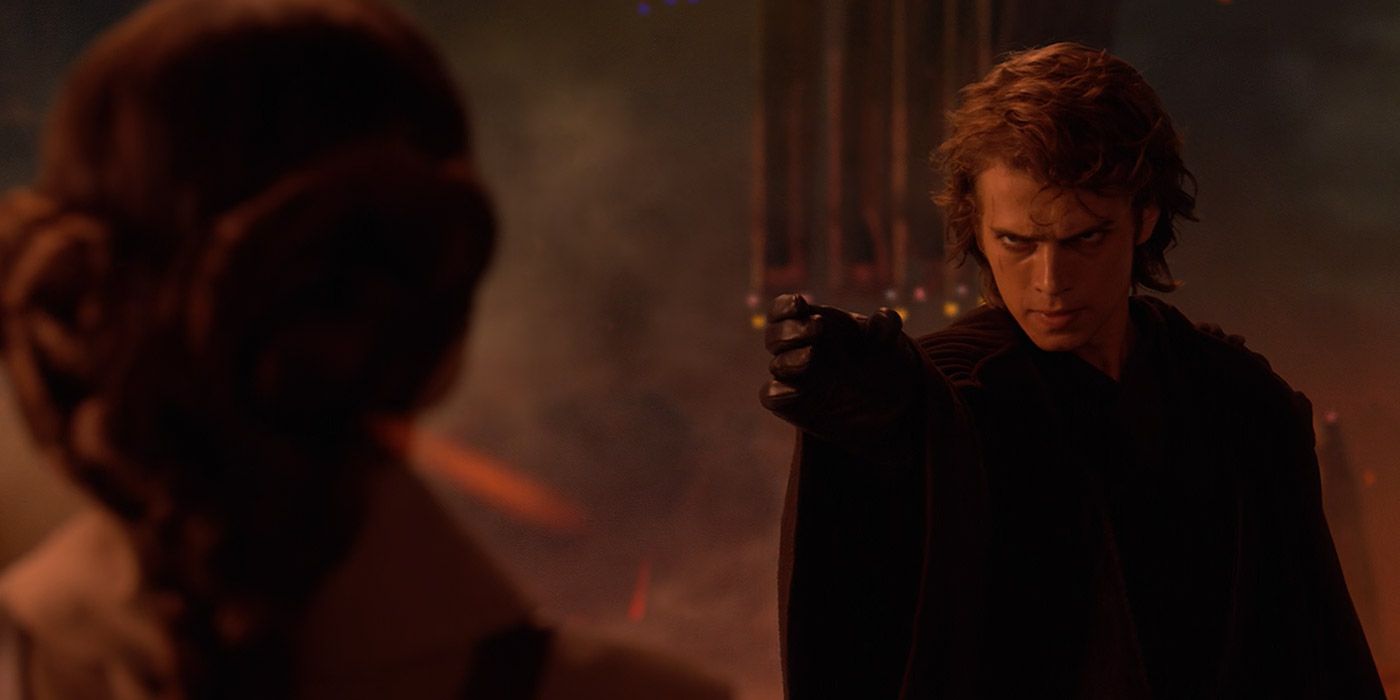 Anakin estrangula a la fuerza a Padmé en Mustafar en Star Wars: Episodio III - La venganza de los Sith