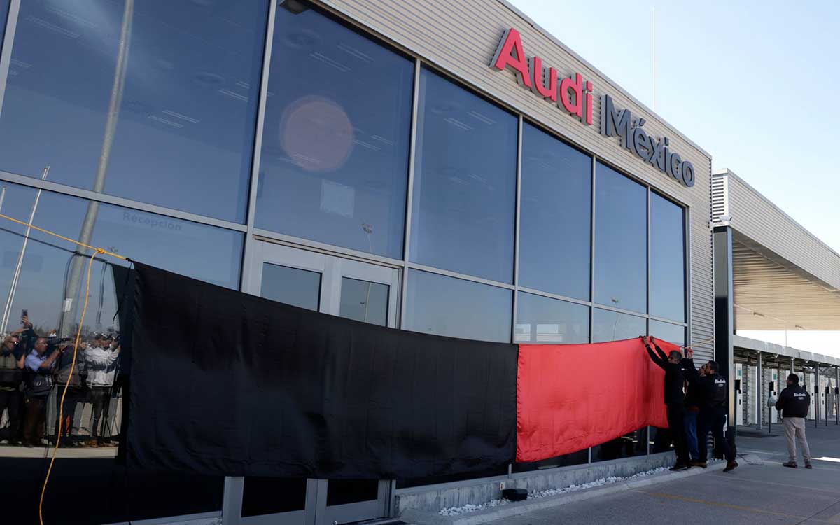 Audi México ofrece aumento del 7% al salario y prestaciones para terminar con la huelga