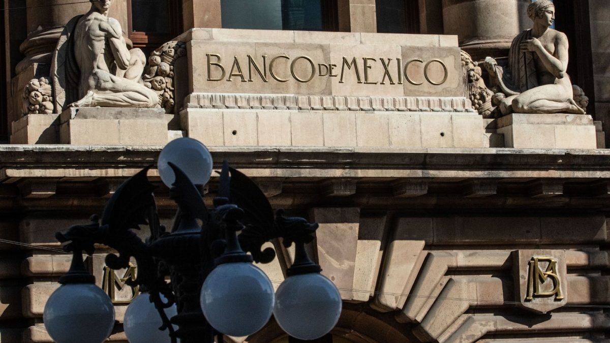 Banxico reduce a 2.8 % su pronóstico del PIB para 2024