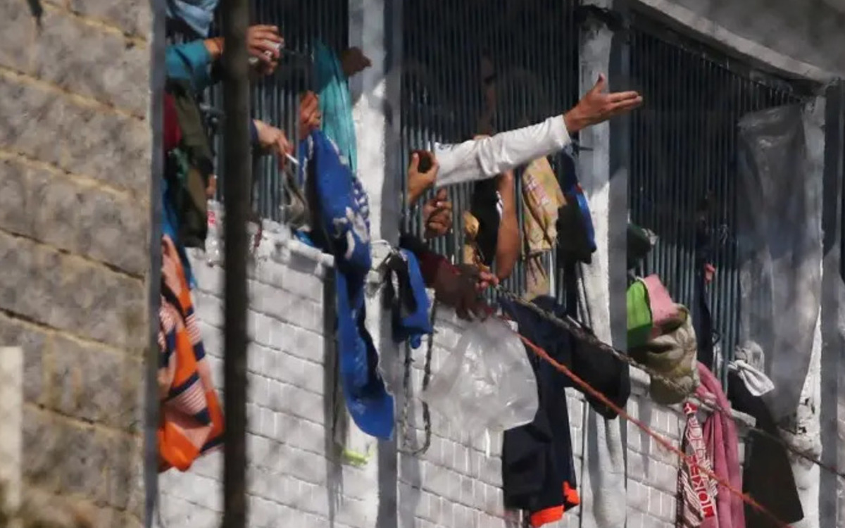 Colombia decreta estado de emergencia en cárceles tras aumento de violencia contra custodios