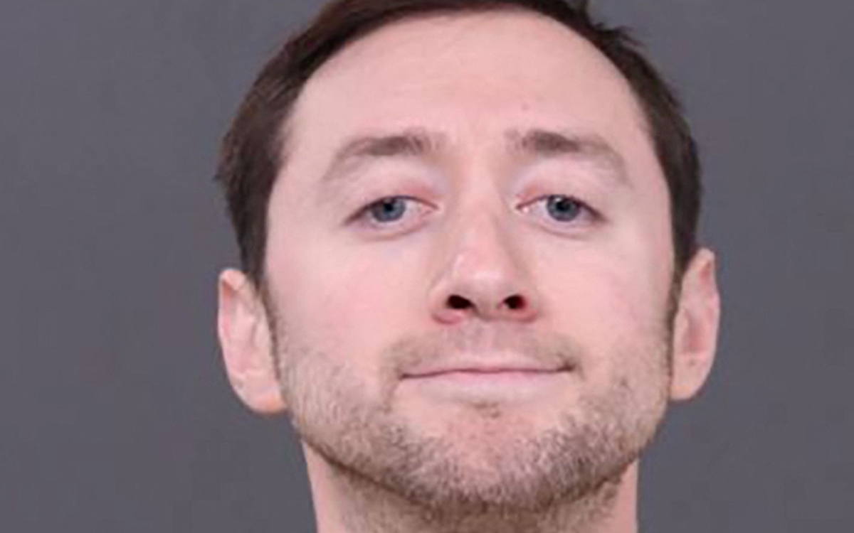 Decapita a su padre y muestra la cabeza en YouTube; ‘ahora está en el infierno’