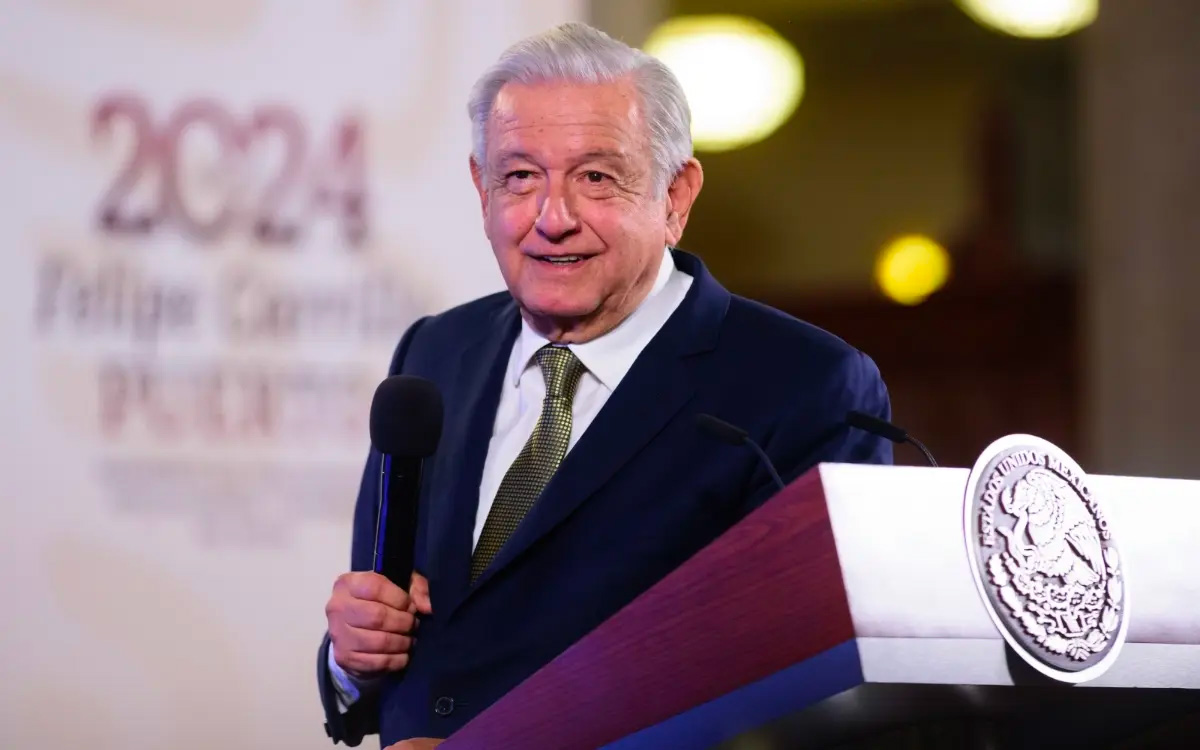 Desde NAIM hasta el Plan B, AMLO no tuvo proyecto, decidió sobre la marcha: Becerra