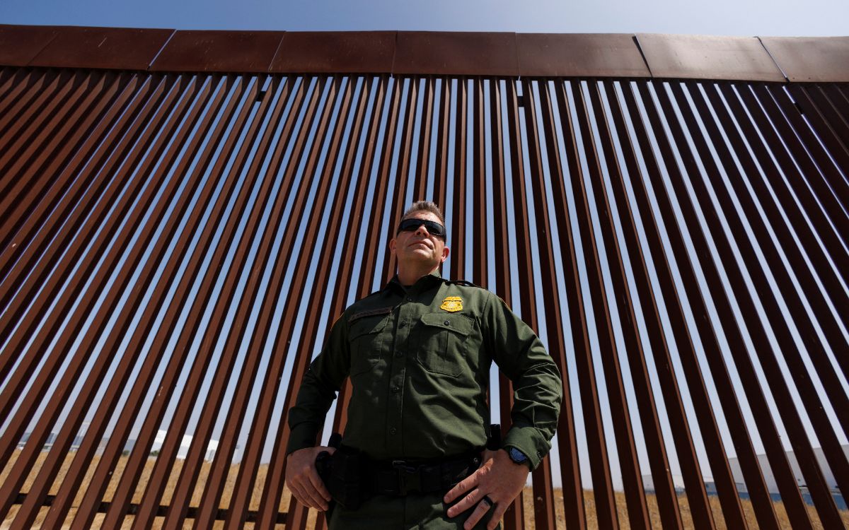 EU pone en la mira a transportistas que “facilitan la migración irregular”