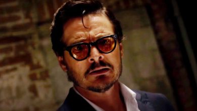 El tráiler de Drive-Away Dolls muestra una mirada más cercana al brutal destino de Pedro Pascal en la comedia criminal de Ethan Coen