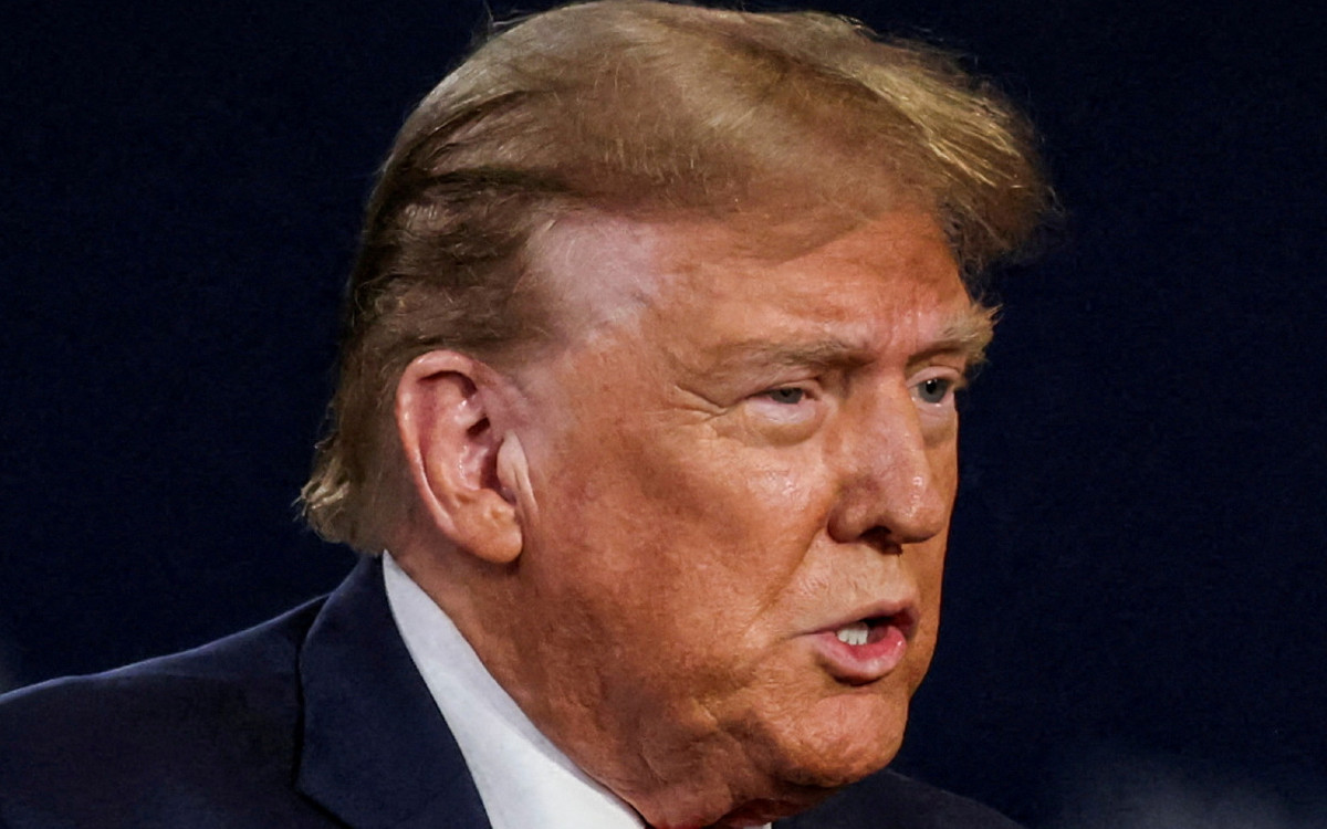 Fiscalía pide una orden de silencio para Trump en caso penal en Nueva York