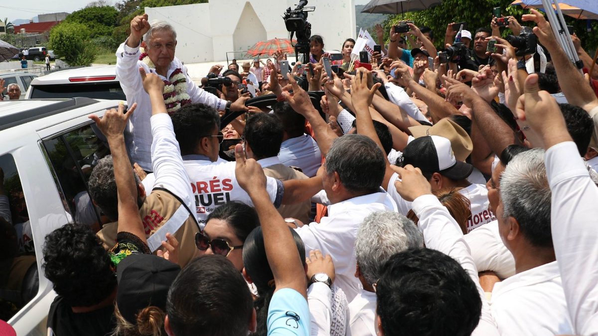 Gobierno de Calderón intentó vincular a AMLO con el narco, pero ex escoltas rechazaron ser testigos protegidos