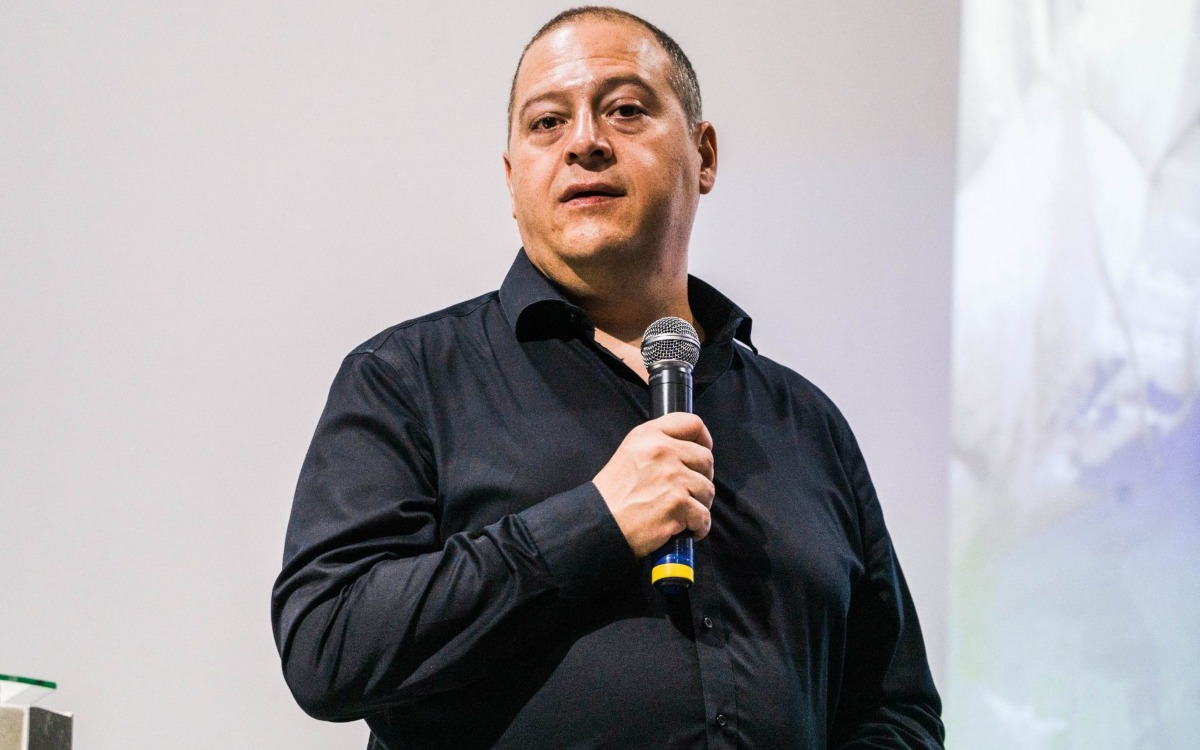 Hijo de Pablo Escobar exhorta a mexicanos a alejarse de las drogas