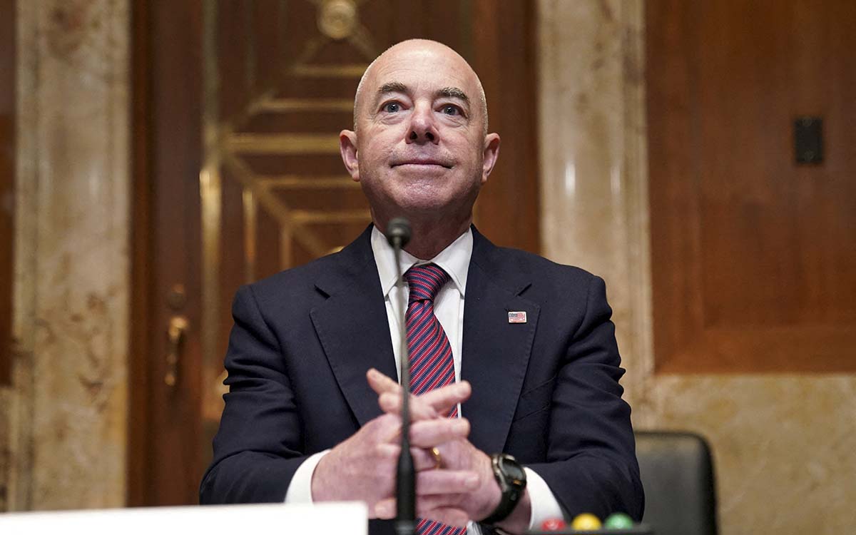 Los republicanos aprueban llevar al pleno los cargos de juicio político contra Mayorkas