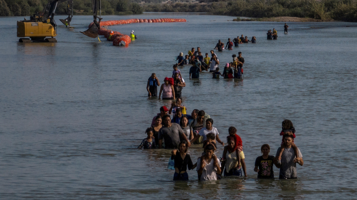 Migrantes mexicanos aportan 324 mmdd a economía de EU: SRE