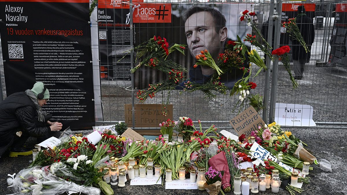'Putin lo mató', acusa equipo de Navalni tras recibir certificado de defunción