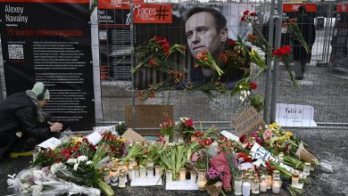 'Putin lo mató', acusa equipo de Navalni tras recibir certificado de defunción