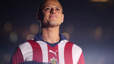 Videos | Ancelotti y Ferguson alientan a Chicharito tras su arribo a Chivas